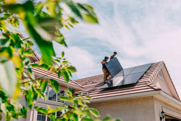 Best Roof Maintenance Services  in Smithville, OH